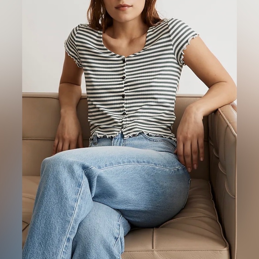 Madewell - Button Front V-Neck Tee in Stripe